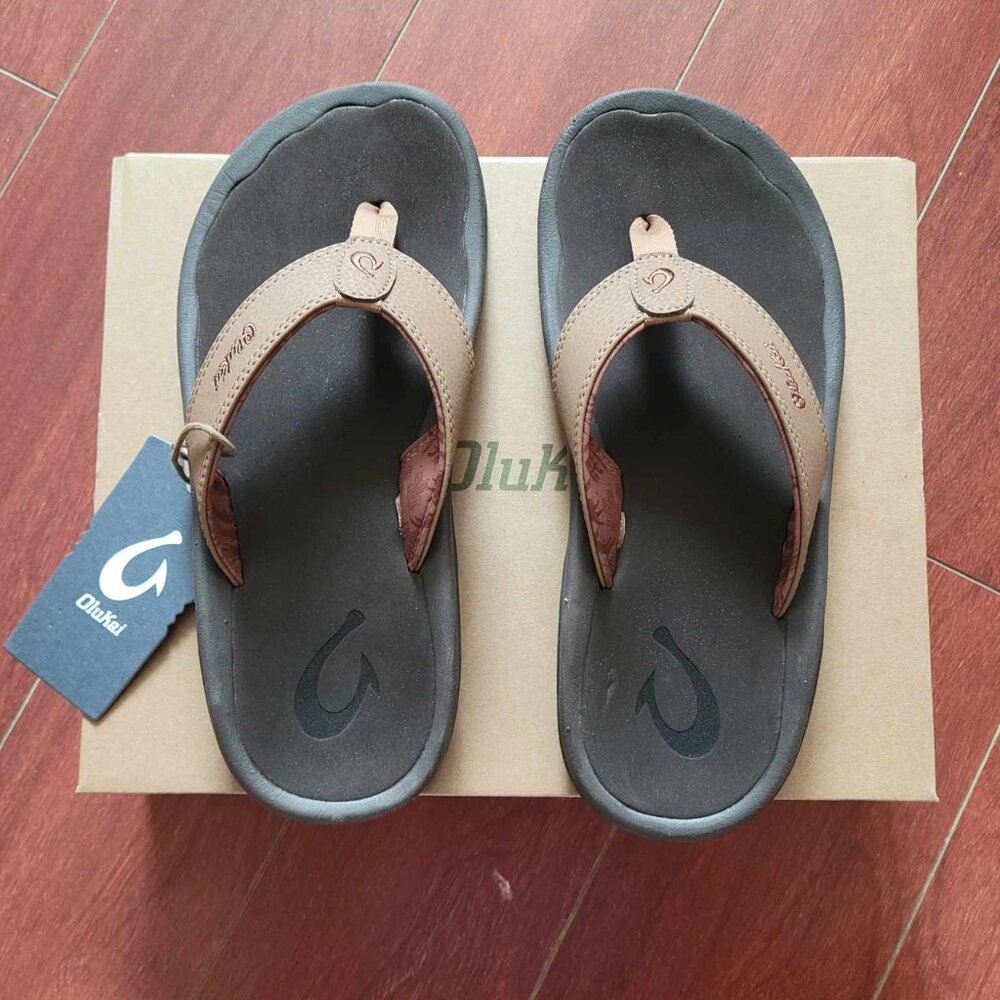 OluKai 'Ohana Men's Beach Sandals - Tan/Dark Java